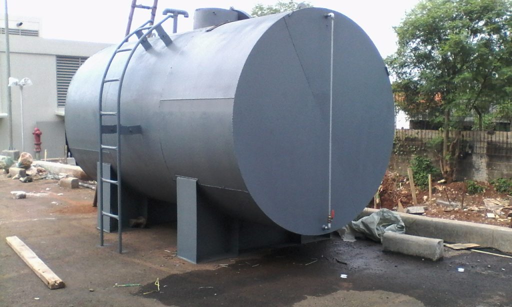 Workshop Storage Tank BBM 8000 Liter Di Burmeso