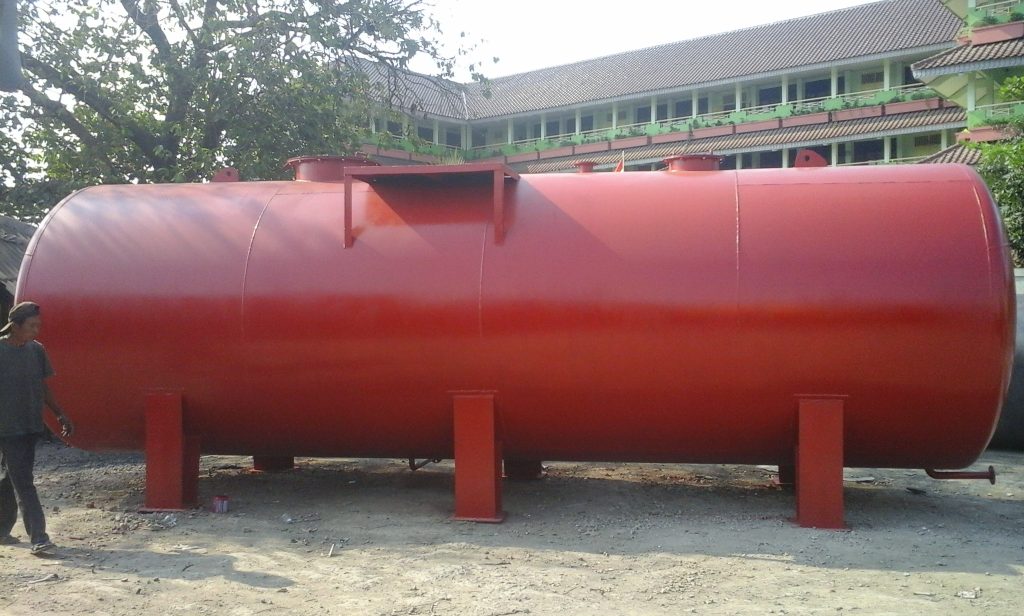 Workshop Tangki Storage Besi 12000 Liter Di Biak Numfor